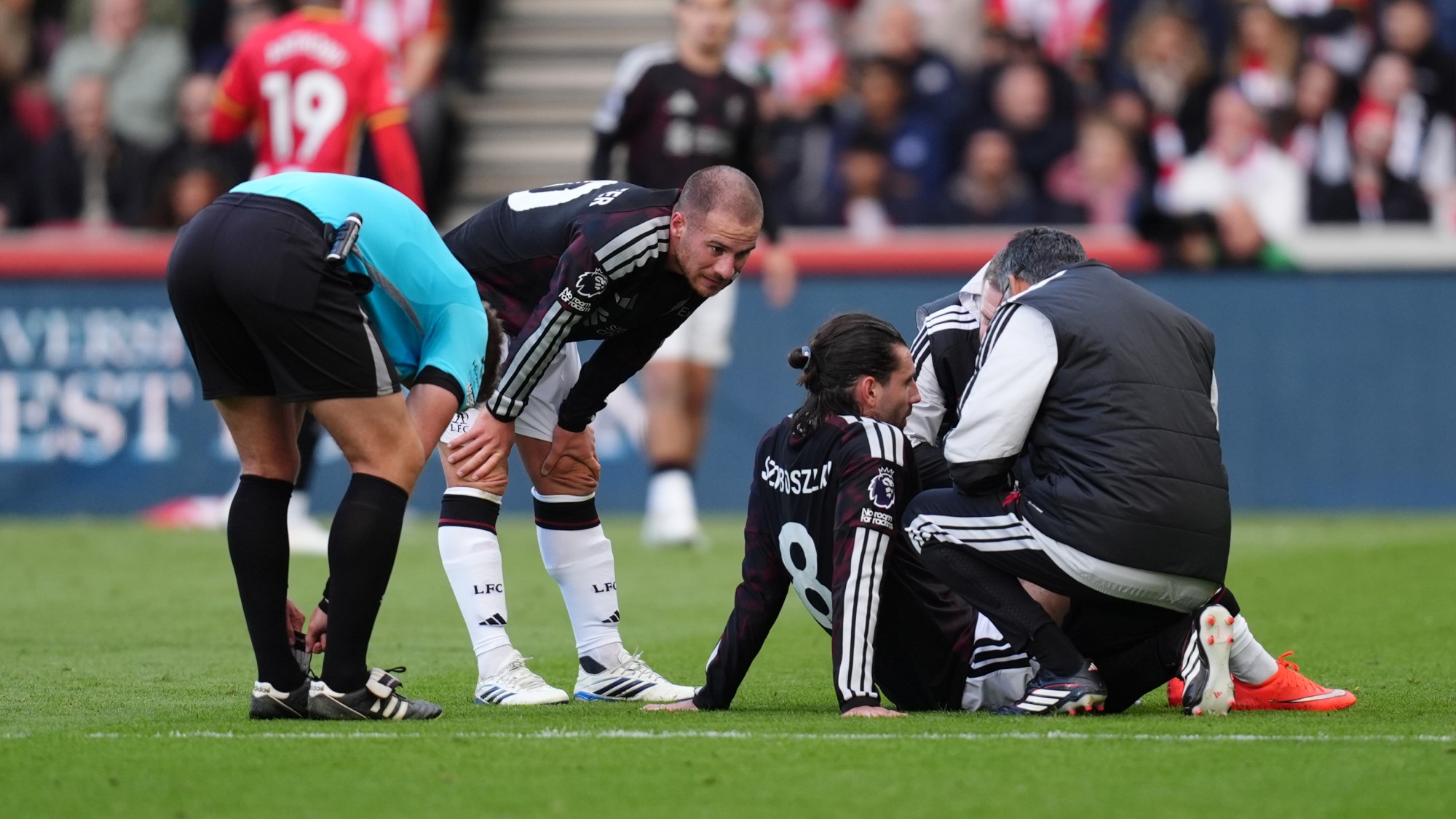 Szoboszlai Dominikot sérülés miatt kellett lecserélni a Brentford ellen.