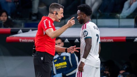 Referee Isidro Diaz de Mera Escuderos talks with Vinicius Junior of Real Madrid CF during the LaLiga EA Sports football match between Real Madrid CF and Villarreal CF at Estadio Bernabeu in Madrid, Spain, on October 10, 2026. (Photo by Alberto Gardin/NurPhoto)