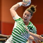 Emily Vogel, az FTC-Toyota Kovács (k), valamint Laetitia Quist (b) és Merel Freriks (j), a BV Borussia Dortmund játékosa a női kézilabda Bajnokok Ligája csoportkörében játszott FTC-Toyota Kovács - BV Borussia Dortmund mérkőzésen az Érd Arénában 2026. október 17-én.