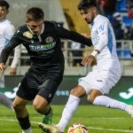 José Calderón, a Zalaegerszeg (j) és Szép Márton, az ETO játékosa a labdarúgó MOL Magyar Kupa 4. fordulójában játszott Zalaegerszegi TE FC - ETO FC mérkőzésen a zalaegerszegi ZTE Arénában 2026. október 28-án. Zalaegerszeg nyert 3-1-re.