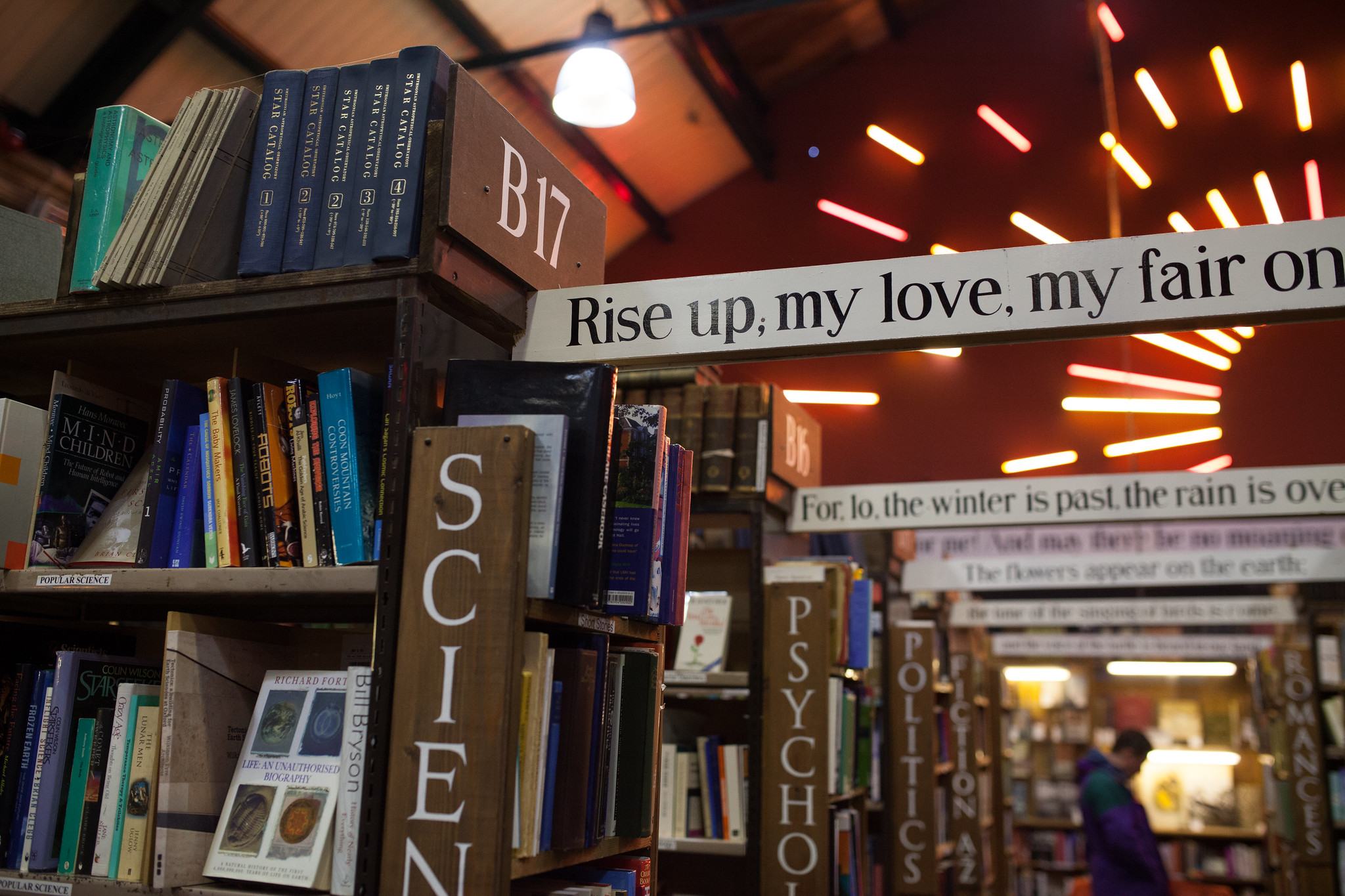 Дом где книга. Где купить книгу. Букинистические магазины в Серпухове. Букинистический магазин Мурманск. Barter books, Великобритания, Анлик.