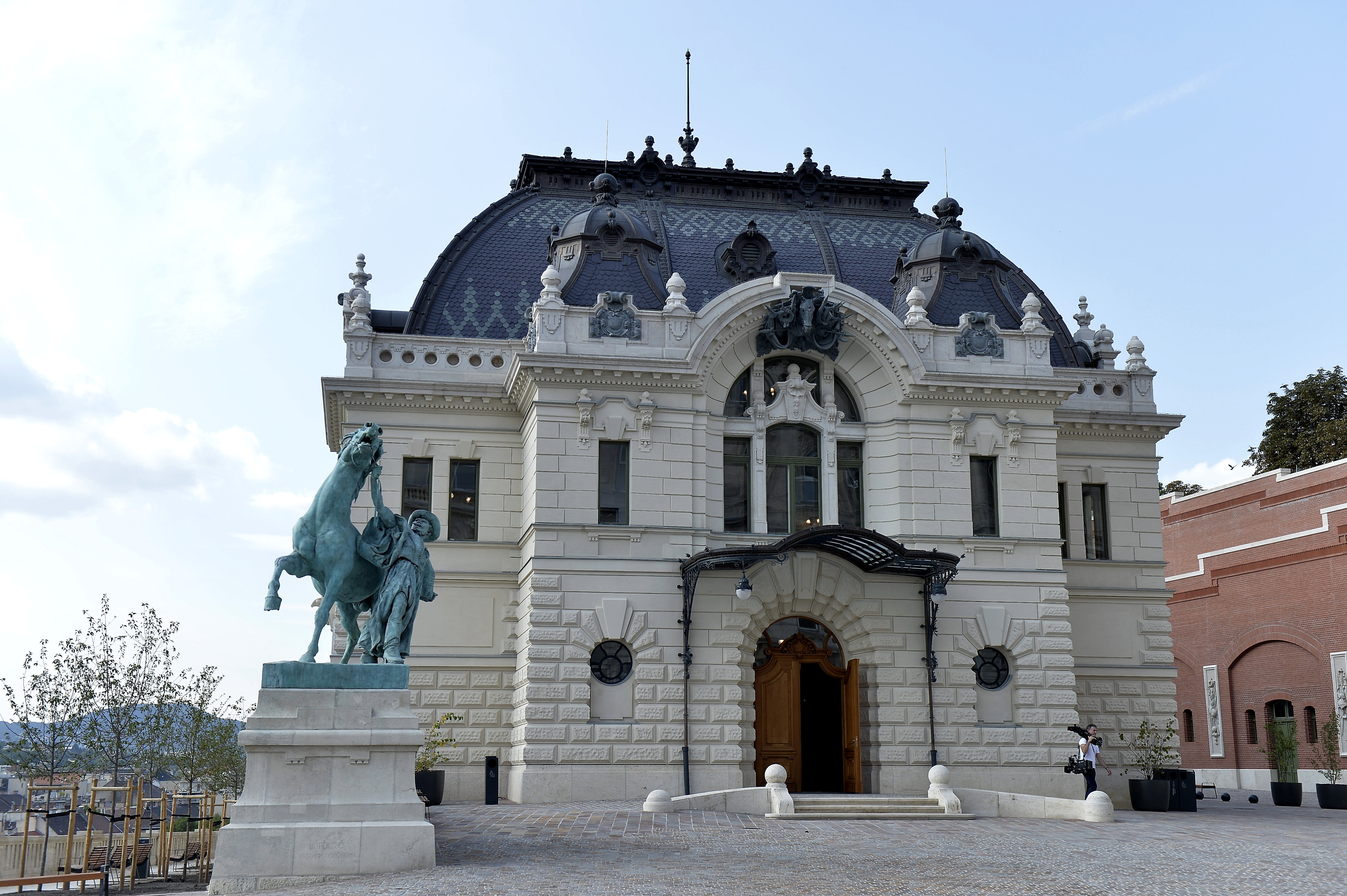 Világbajnok a budavári Lovarda tetőszerkezete 1