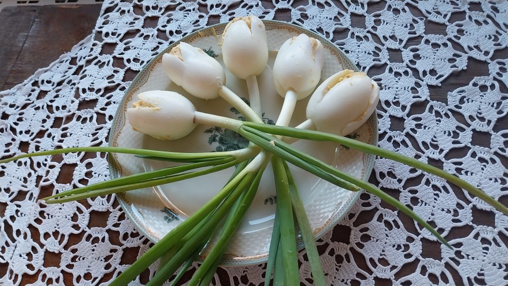 Kaszinótojásból is készülhet tulipán a húsvéti asztalra