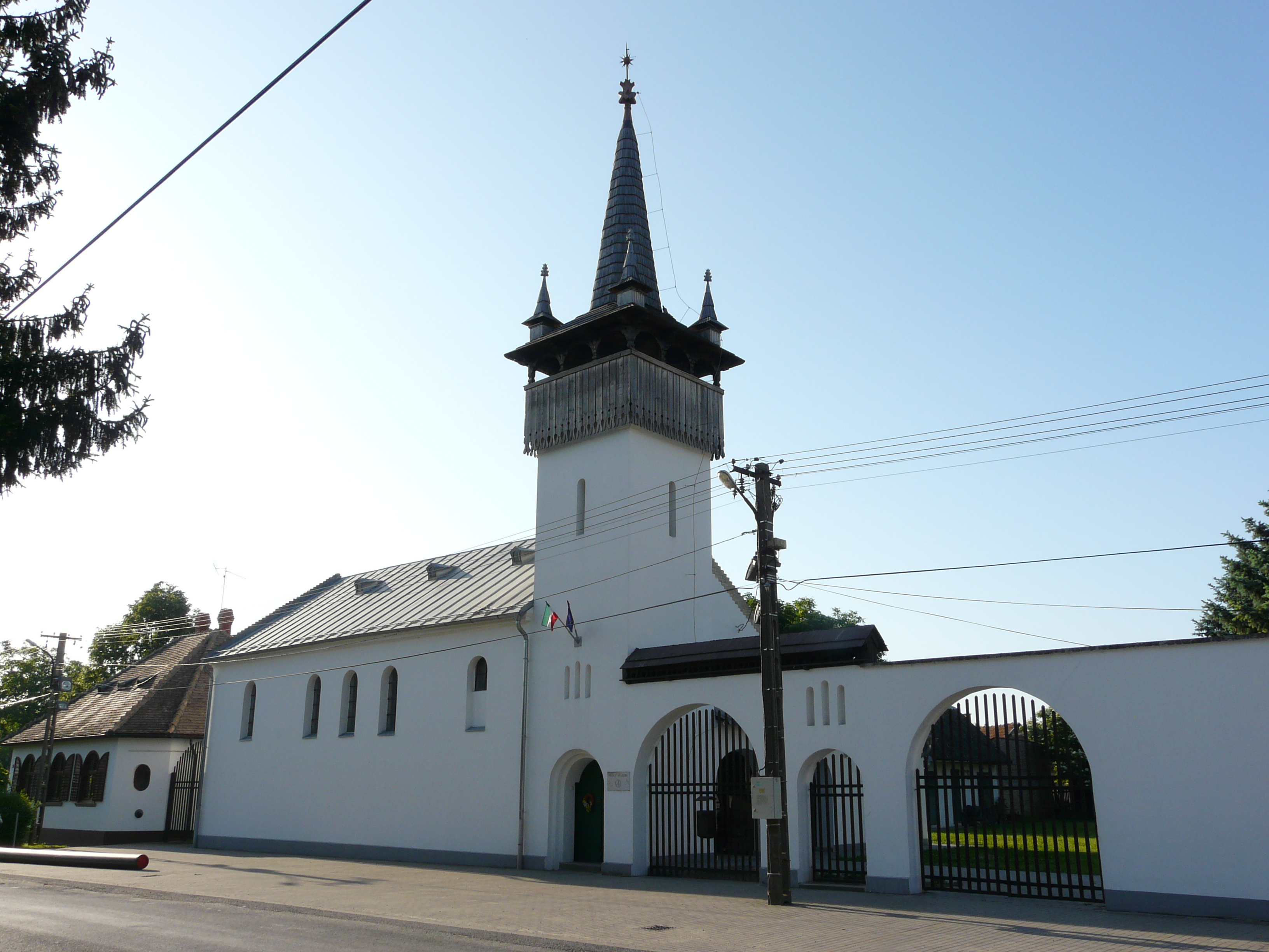 Magtárból építettek álomszép templomot Dunapatajon