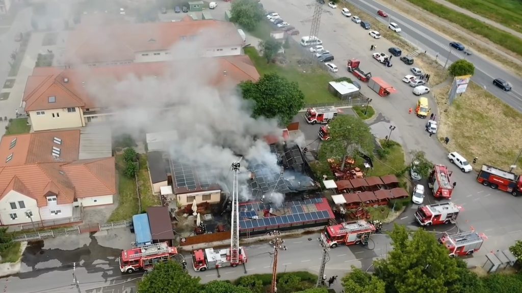 Leégett a szolnoki Evezős Csárda, megszólalt a tulajdonos