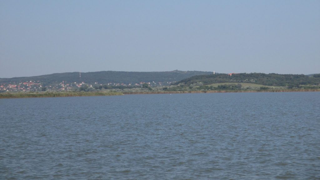 Ingyenes lesz egész nyáron a megújult Velencei-tavi strand