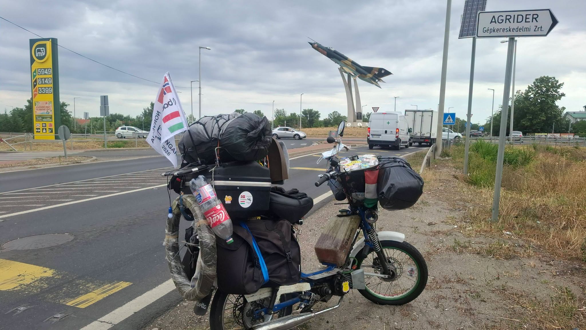 Babettával a Nordkappig: különleges felszereléssel vágott neki az útnak a szatymazi motoros 1