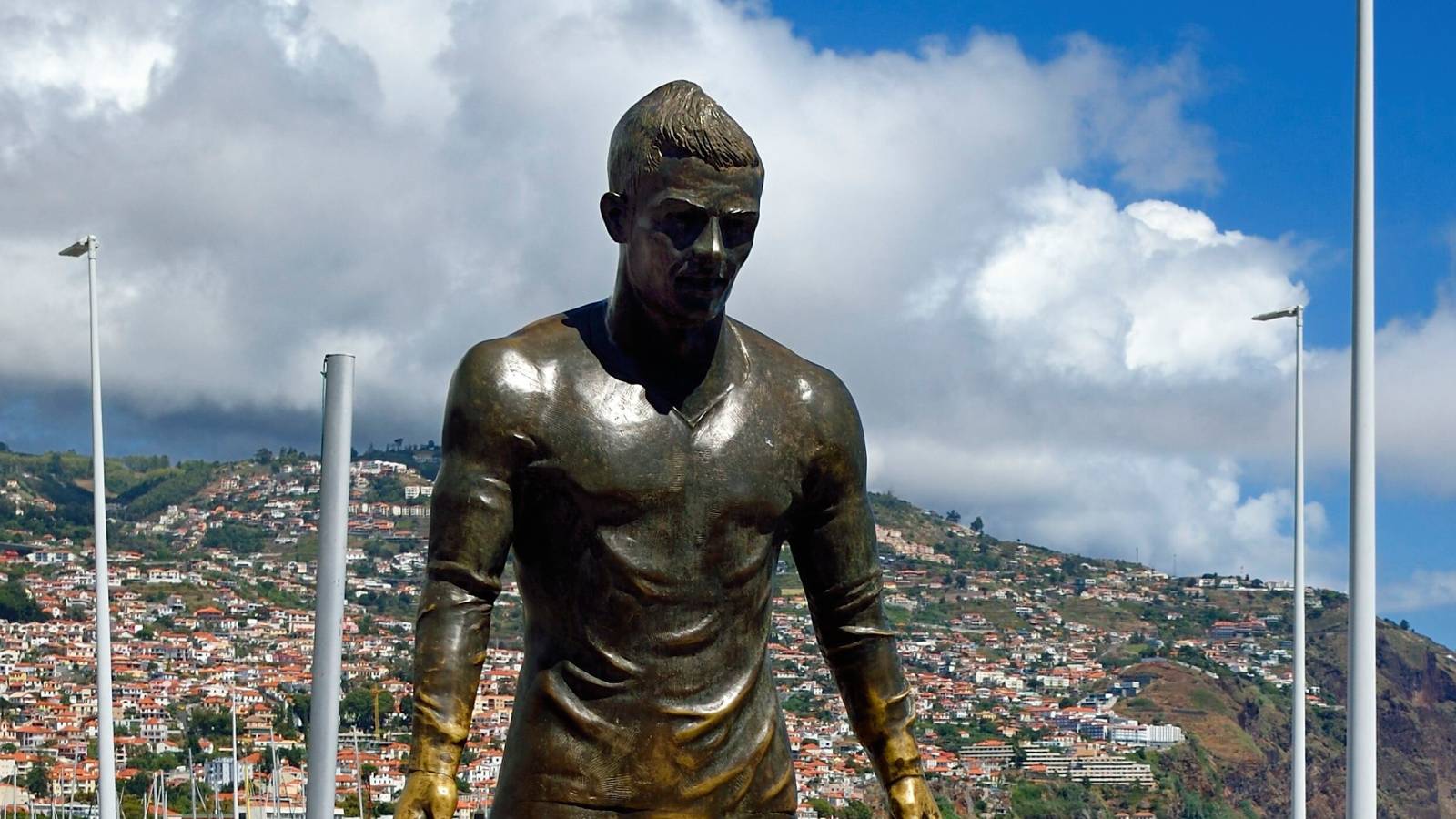 Portugal, Madeira Island, Funchal, statue of footballer Cristiano Ronaldo native of the island