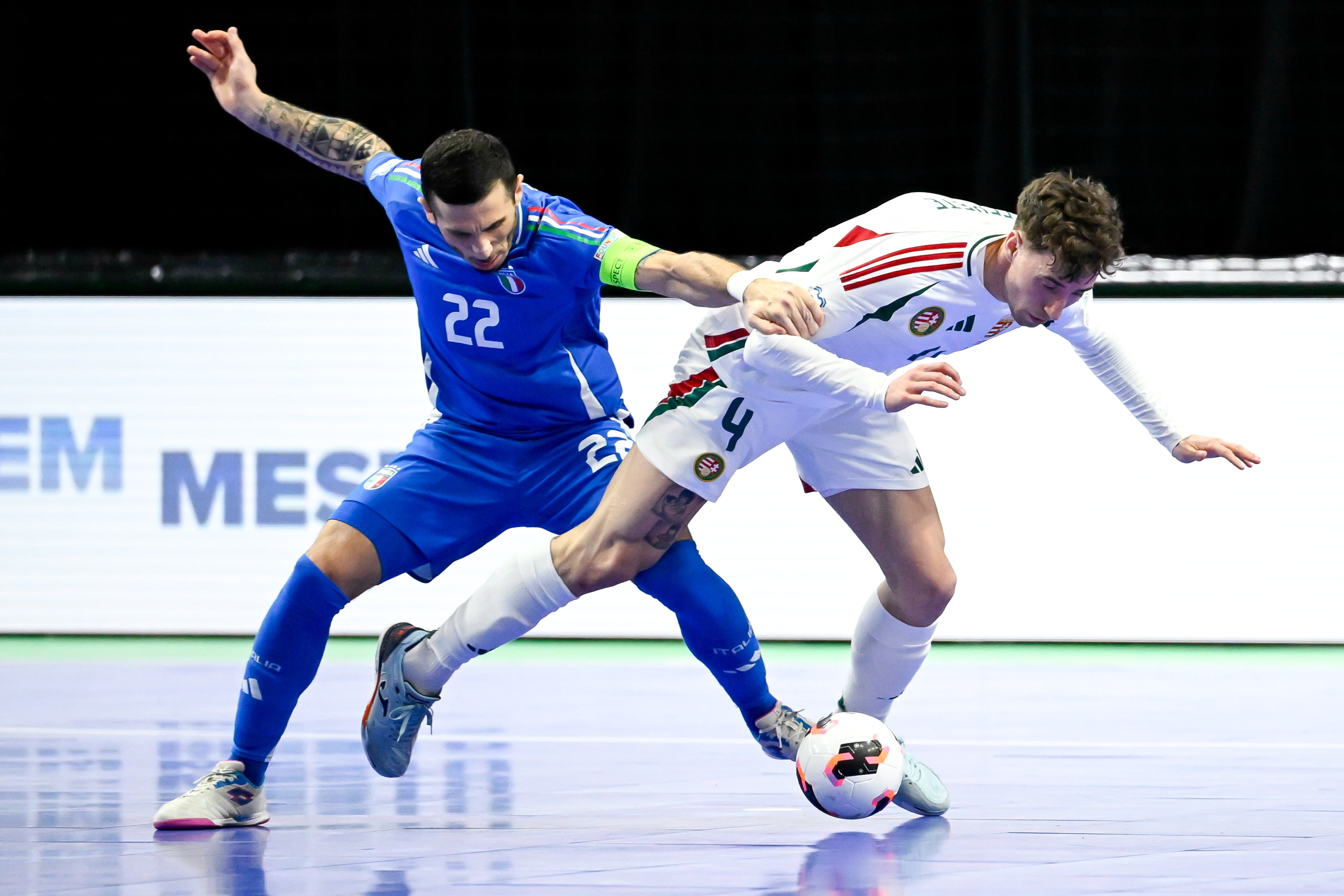 Fekete Márk (j) és az olasz Carmelo Musumeci