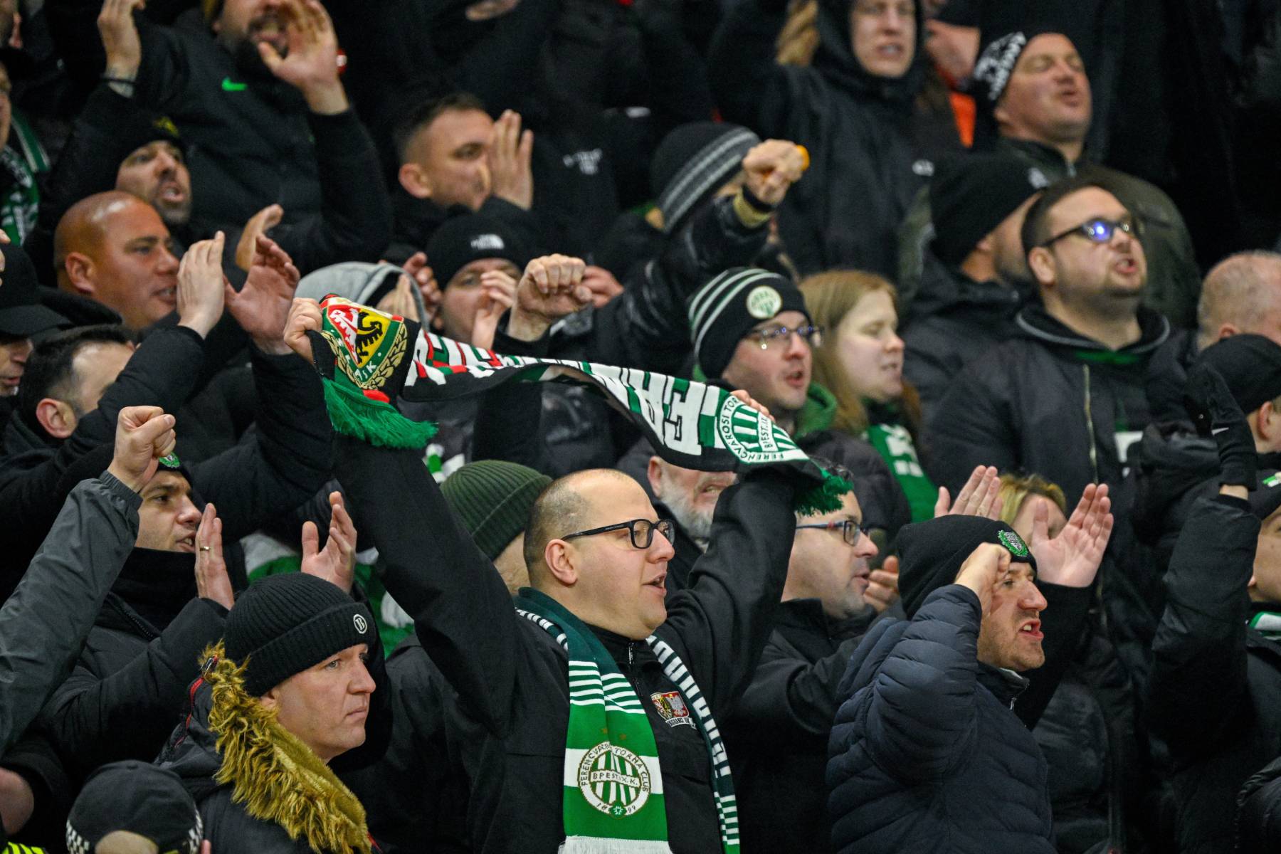 Európa Liga: Nottingham – Ferencváros 3-0 (élő) 1 Nottingham, 2026. január 29. Ferencvárosi szurkolók a labdarúgó Európa-liga alapszakaszának 8. fordulójában játszott Notthingam Forest – Ferencváros mérkőzés előtt az angliai Nottinghamben 2026. január 29-én. MTI/Koszticsák Szilárd