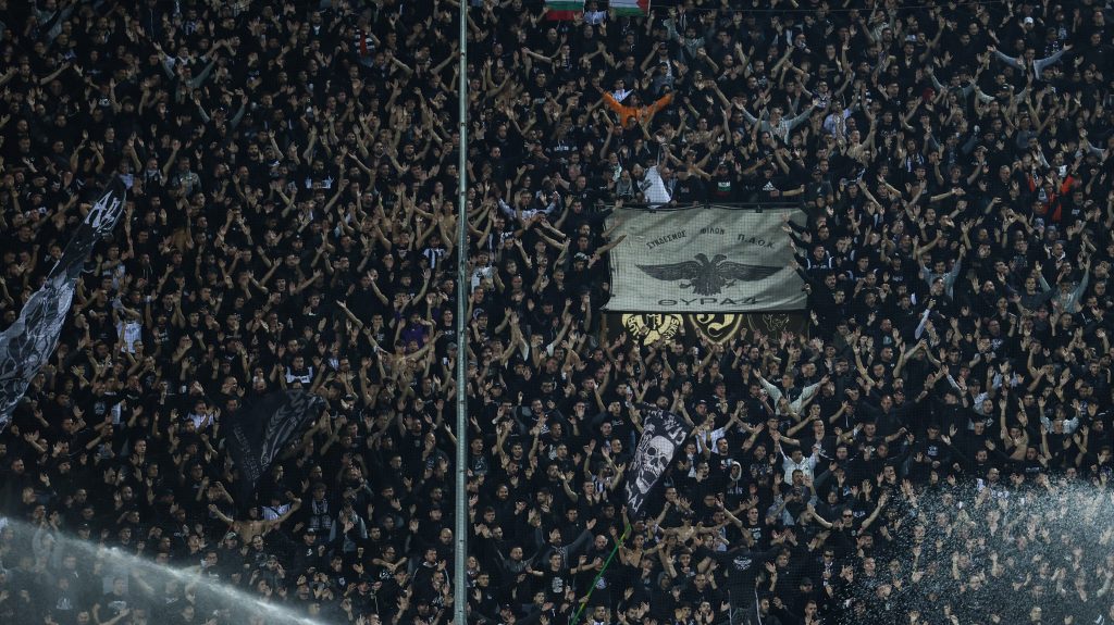 PAOK-szurkolók.