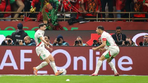 Brhim Diaz ünnepli a Kamerunnak lőtt gólját.