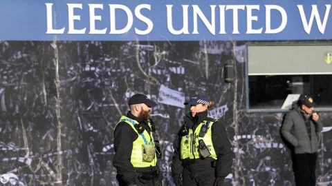 Meghalt egy szurkoló a Leeds United Manchester United premier league meccs előtt