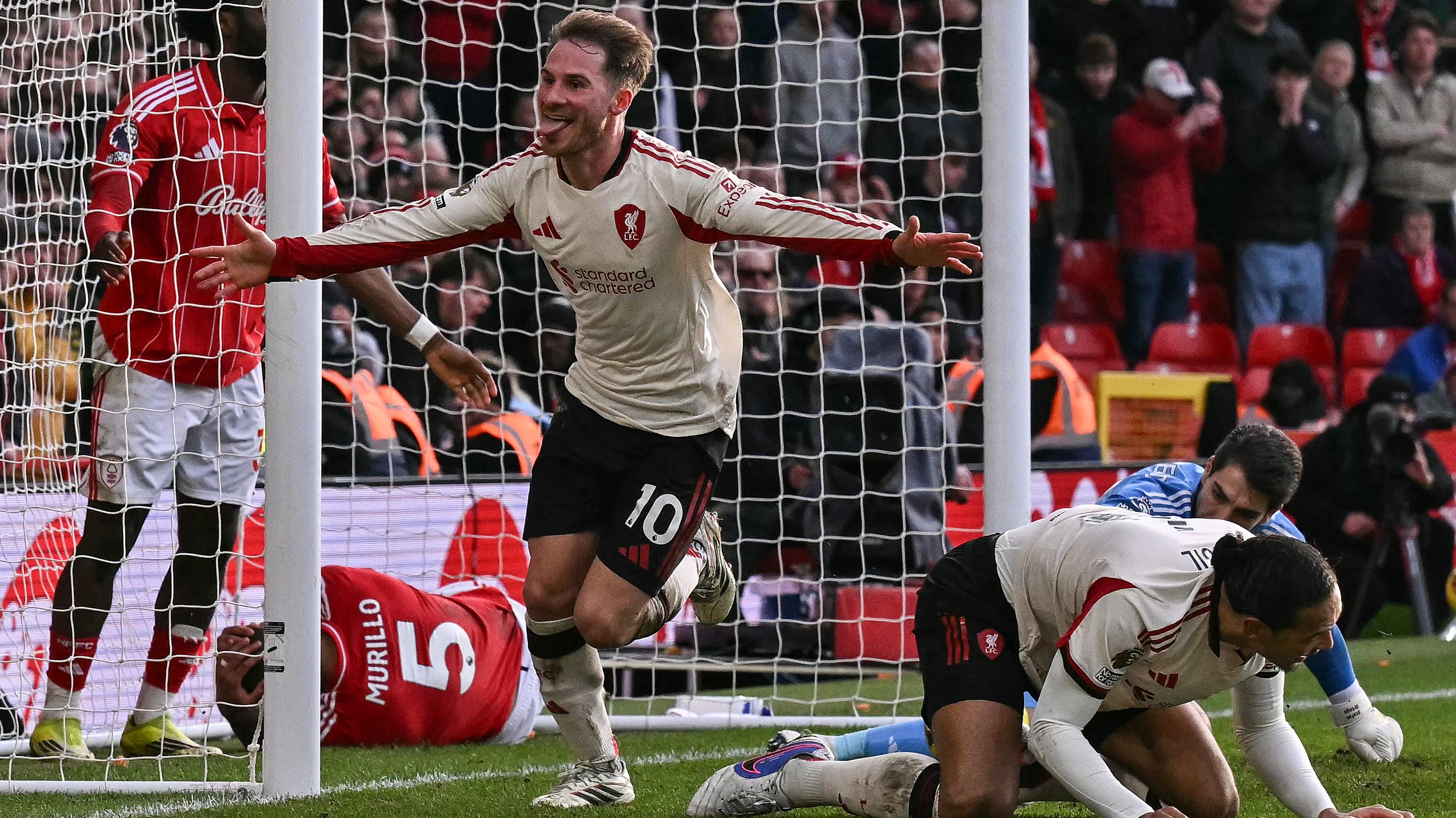 Alexis Mac Allister gólöröme Nottinghamben.