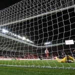 A debreceni Domingues Brandon José gólja a labdarúgó OTP Bank Liga 26. fordulójában játszott Debreceni VSC - Diósgyőri VTK mérkőzésen a debreceni Nagyerdei Stadionban 2025. április 5-én. A DVSC 4-1-re győzött.