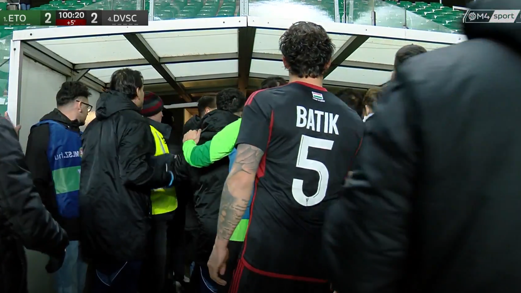 Balhéval zártul az ETO és a Debrecen NB I-es bajnokija.