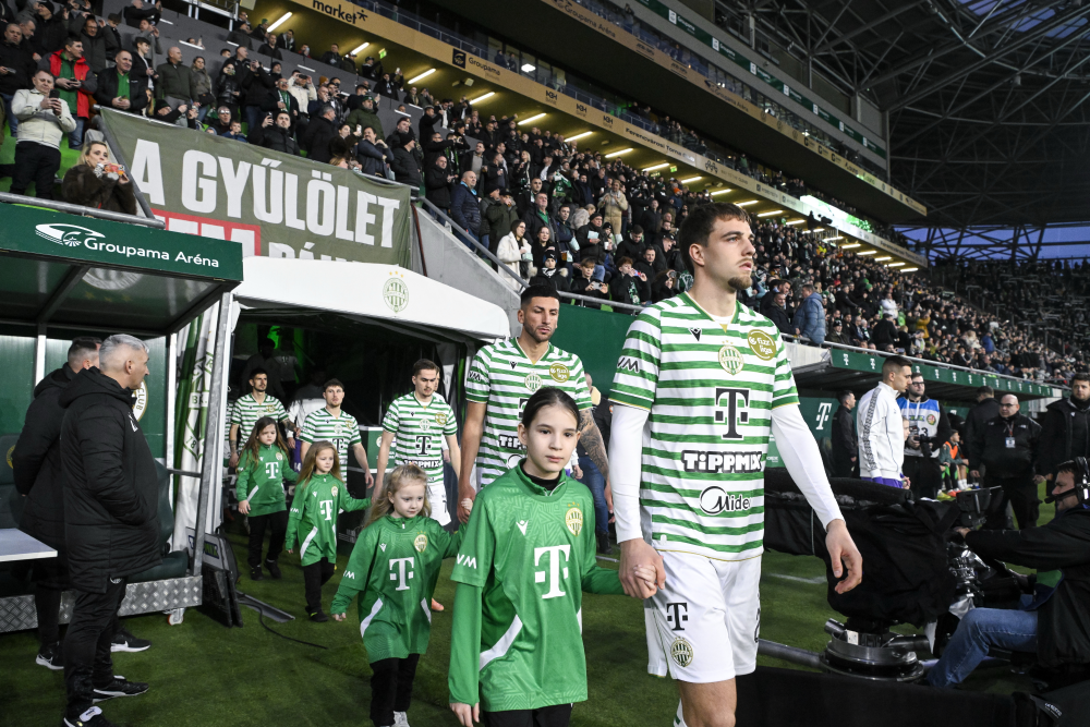 A Ferencváros és az Újpest rangadója a labdarúgó NB I-ben.