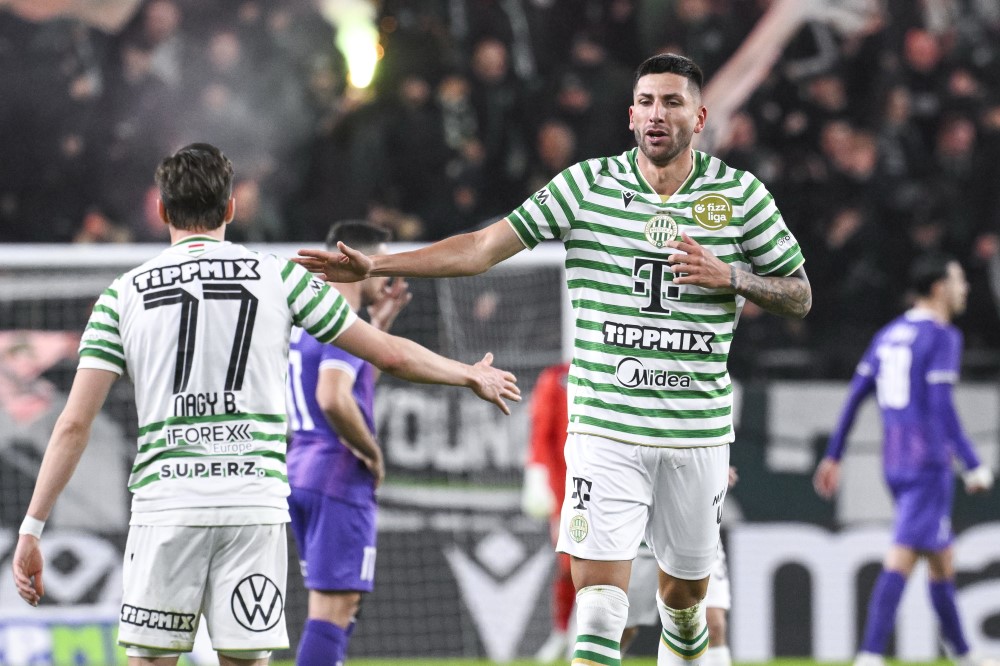 A Ferencváros és az Újpest rangadója a labdarúgó NB I-ben.