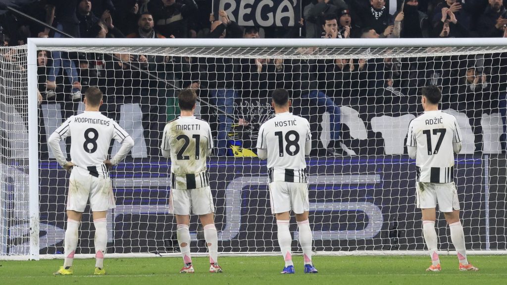 A JUventus játékosai a Galatasaray elleni Bajnokok Ligája-.búcsú után.