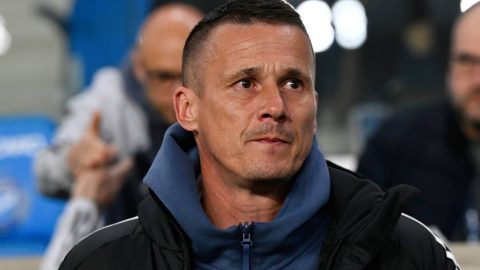 Budapest, 2025. április 3. Pető Tamás, a Fehérvár vezetőedzője a labdarúgó MOL Magyar Kupa negyeddöntőjében játszott MTK Budapest - Fehérvár FC mérkőzésen az Új Hidegkuti Nándor Stadionban 2025. április 3-án. MTI/Purger Tamás