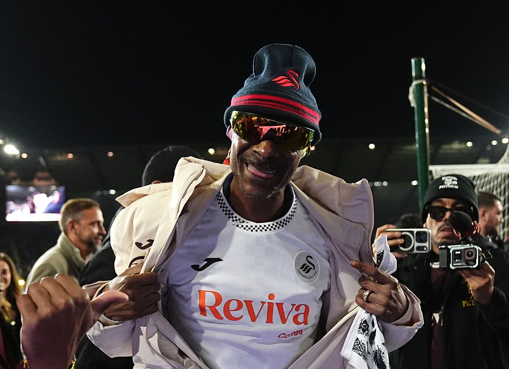 Snoop Dogg, a Swansea társtulajdonosa a csapat bajnokiján.