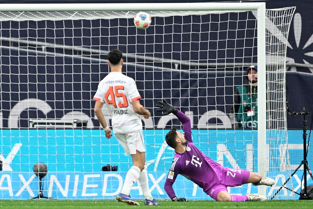 Leverkusen Bayern München Bundesliga VAR kiállítások