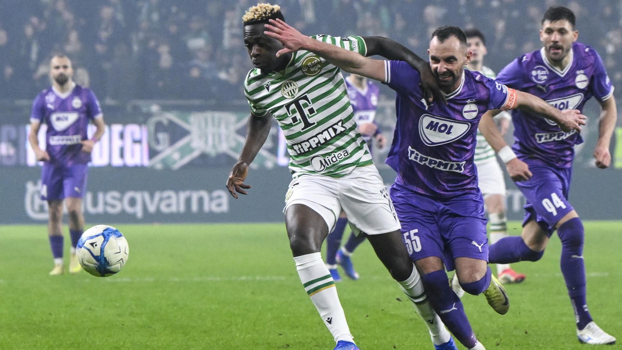 Nem lesz felnőtt focimeccs itthon a választás napján április 12.