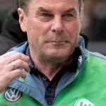 Wolfburg's coach Dieter Hecking before kick-off at the German Bundesliga soccer match between VfL Wolfsburg and VfB Stuttgart at Volkswagen Arena in Wolfsburg, Germany, 14 May 2016. PHOTO: PETER STEFFEN/dpa (EMBARGO CONDITIONS - ATTENTION: Due to the accreditation guidlines, the DFL only permits the publication and utilisation of up to 15 pictures per match on the internet and in online media during the match.)