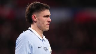 Manuel Ugarte két sárga lap játékvezetés var Anglia Uruguay