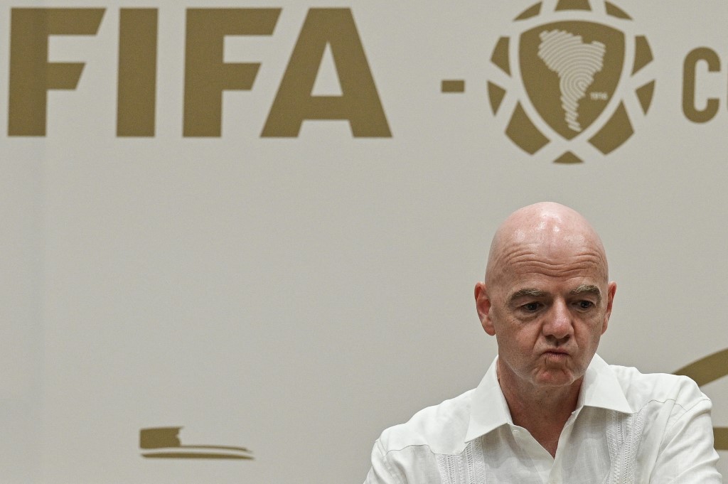 A FIFA-elnök bekeményítene: kiállítana mindenkit, aki eltakarja a száját 1 Gianni Infantino, a FIFA elnöke.