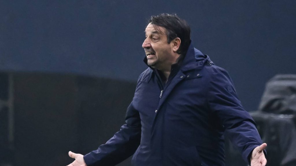 Hornyák Zsolt, a Puskás Akadémia FC vezetőedzője a labdarúgó OTP Bank Liga 19. fordulójában játszott Puskás Akadémia FC - Paksi FC mérkőzésen a felcsúti Pancho Arénában 2026. január 24-én.