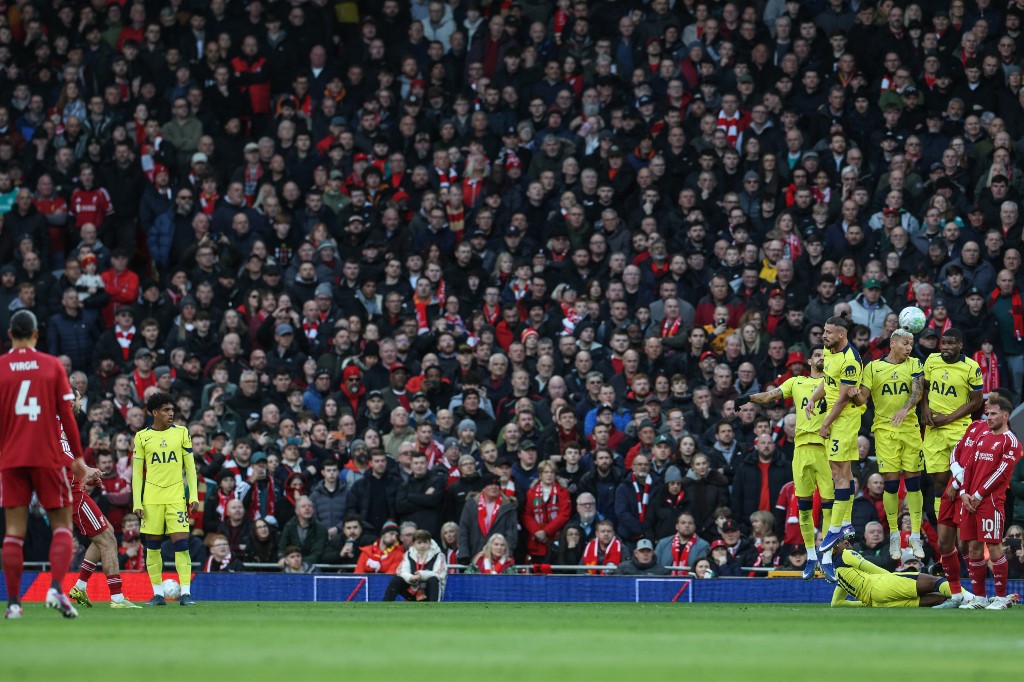 A Liverpool és a Tottenham bajnokija a Premier League-ben.