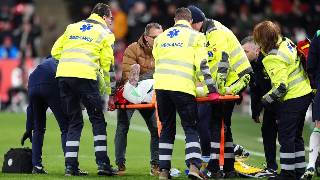 Sammie Szmodics egy ütközésnél megsérült a cseh-ír világbajnoki pótselejtezőn.