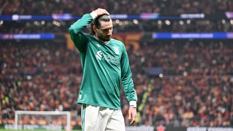 Szoboszlai Dominik, a Liverpool magyar labdarúgója a Galatasaray elleni Bajnokok Ligája-mérkőzésen.